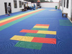 幼儿园悬浮拼接地板